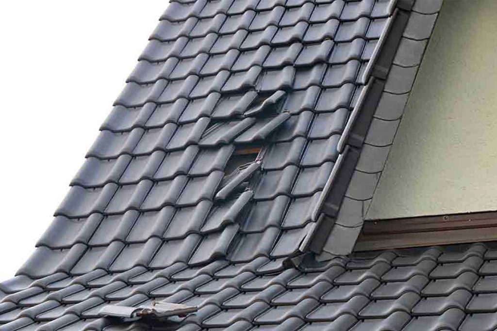 How Roof Repairs & Replacement in Melbourne Can Help When You’re Ready to Sell Your Home